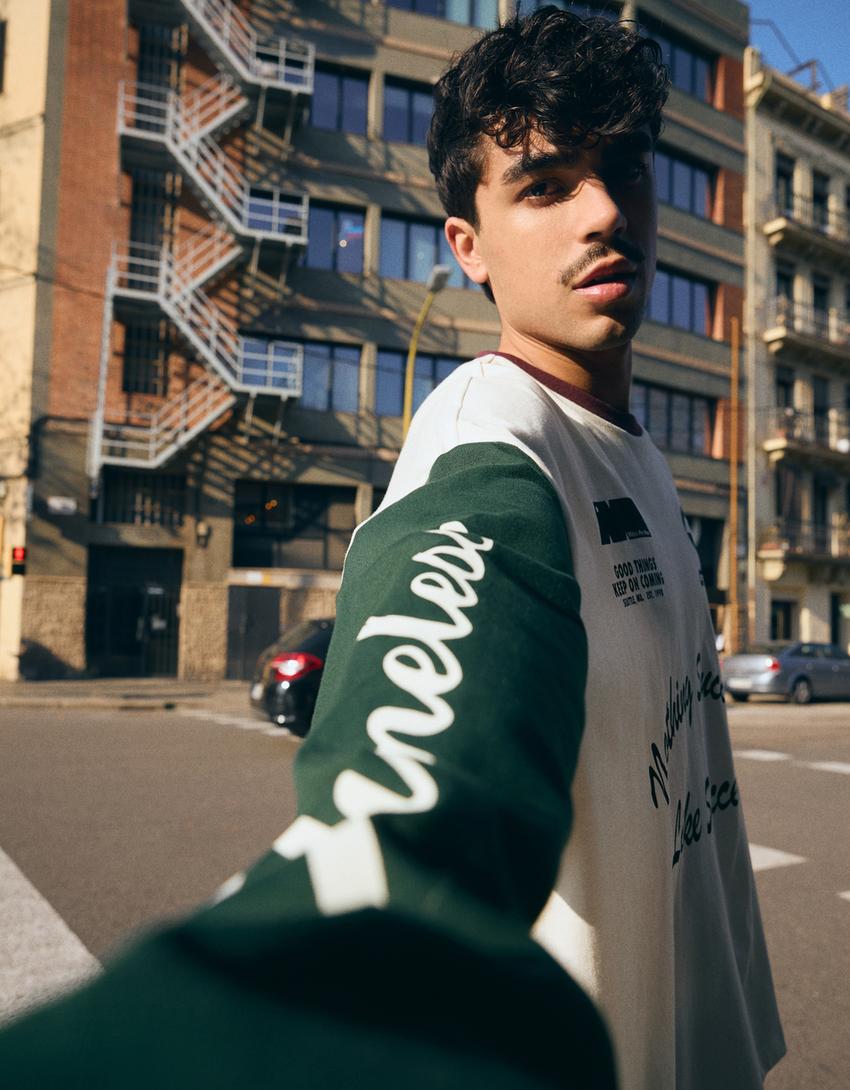 T-shirt met lange mouw en contrasterende print-Groen