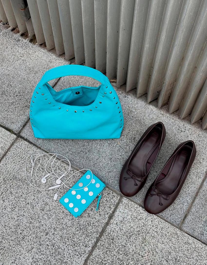 Studded leather effect bucket bag-Light blue