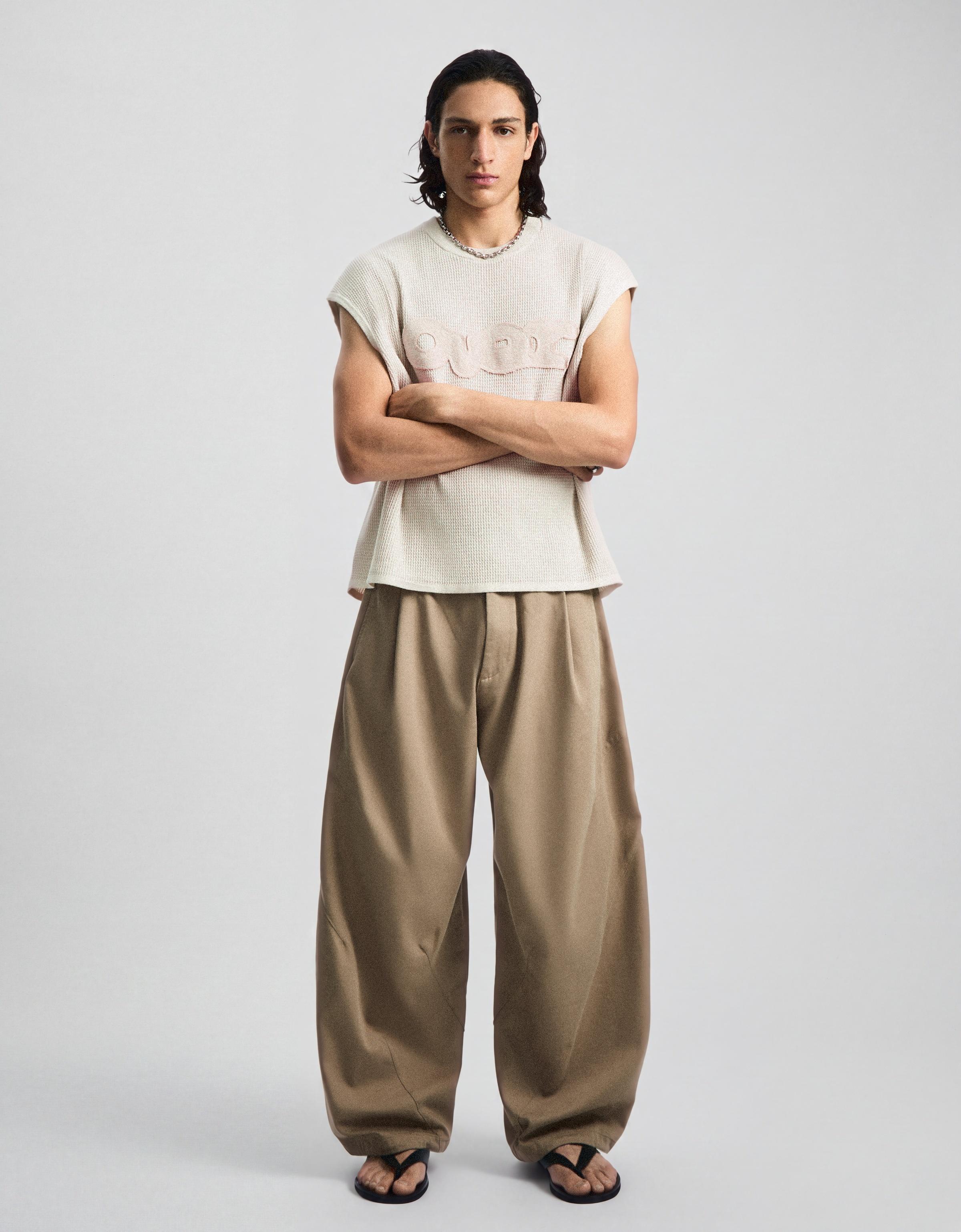 Darted barrel leg trousers — Grey