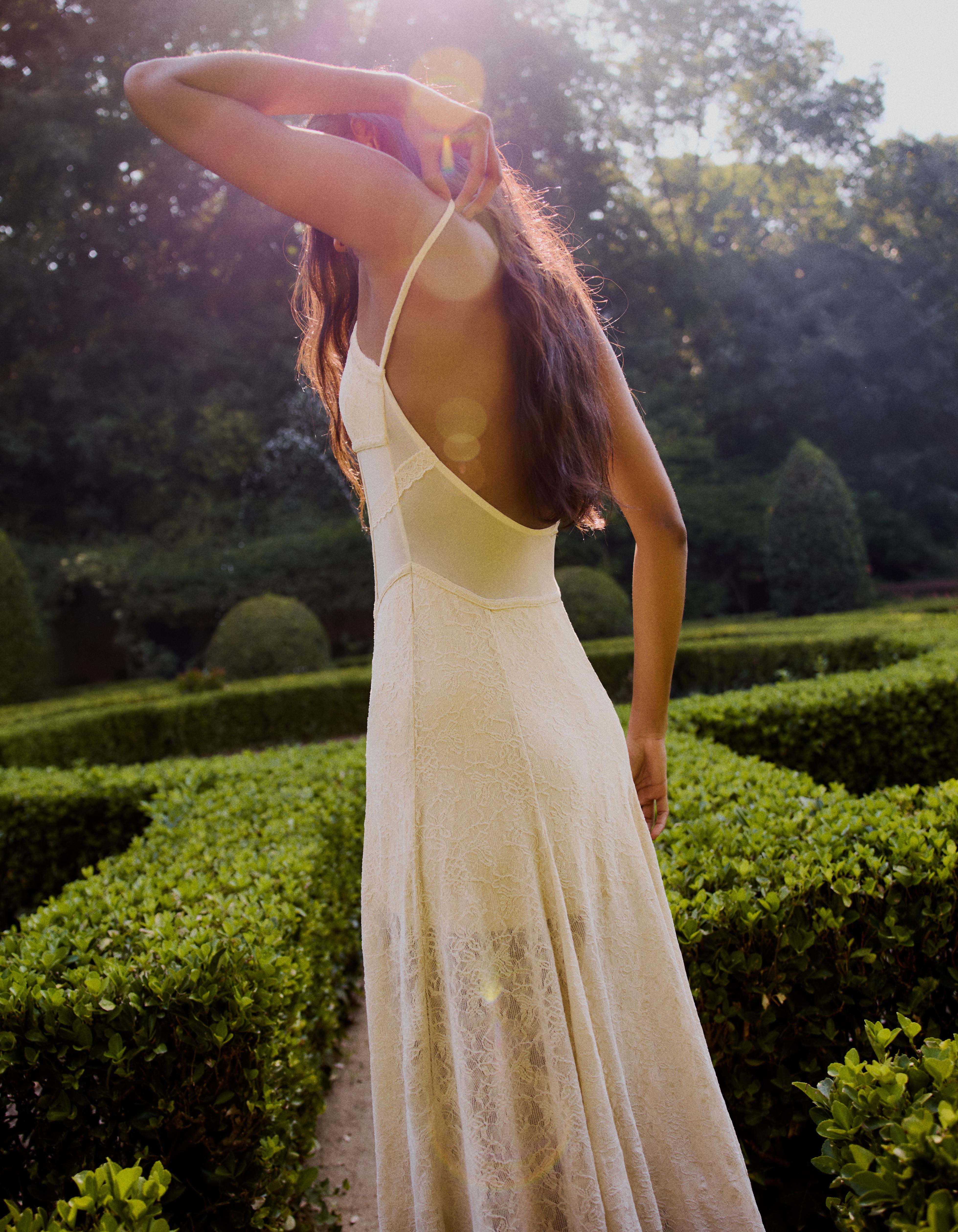 Lace strap midi dress — Sand