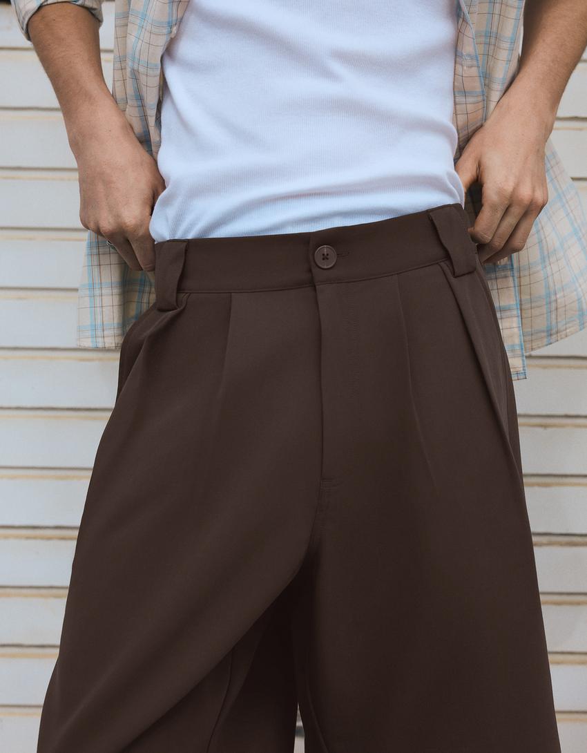 Boxy tailored Bermuda shorts-Brown