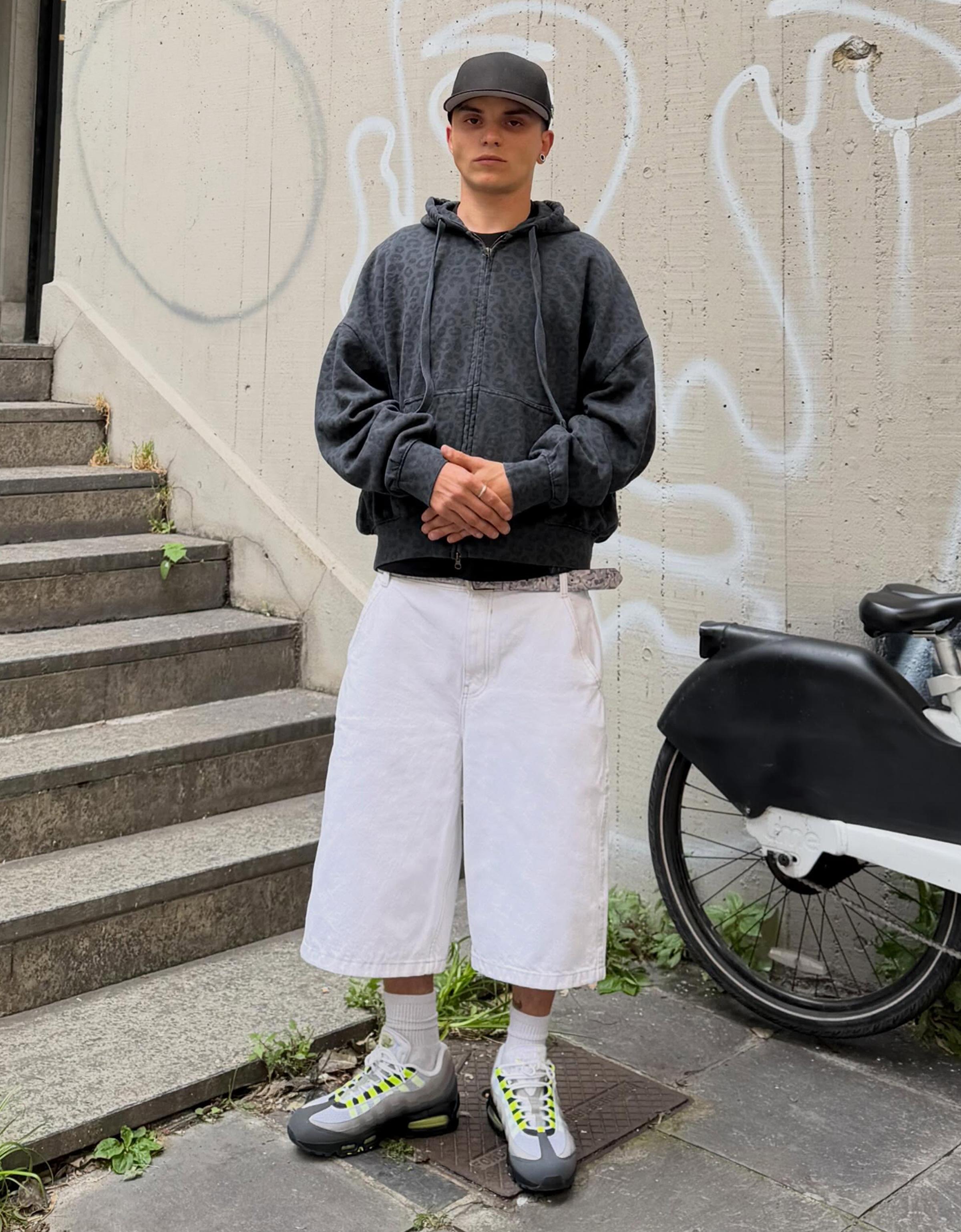Skater denim Bermuda shorts — White (alternate view)