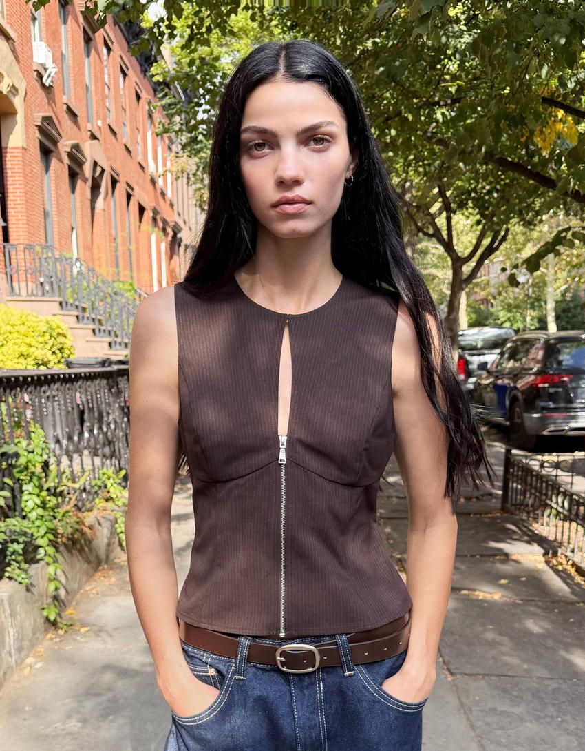 Top with zip-Brown