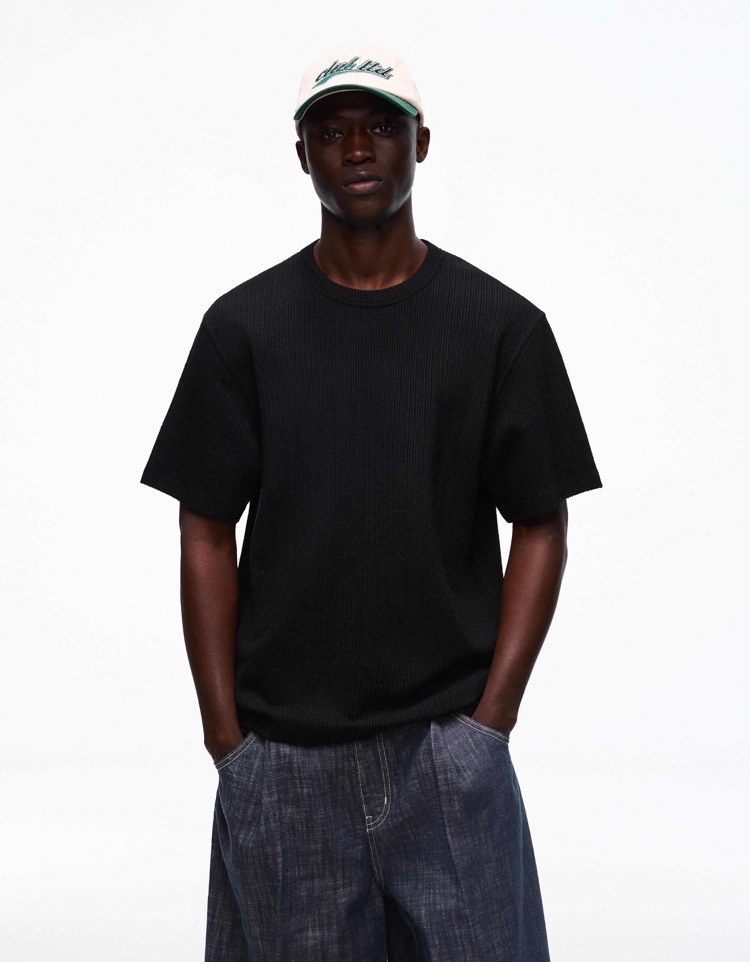 Kısa kollu dokulu tişört - Görsel 19