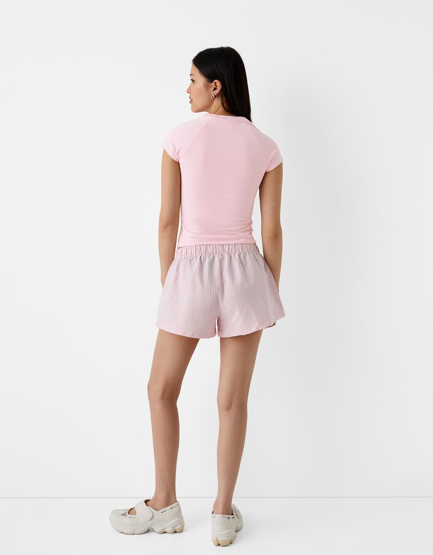 تيشرت بأكمام قصيرة وطبعة-زهري-1