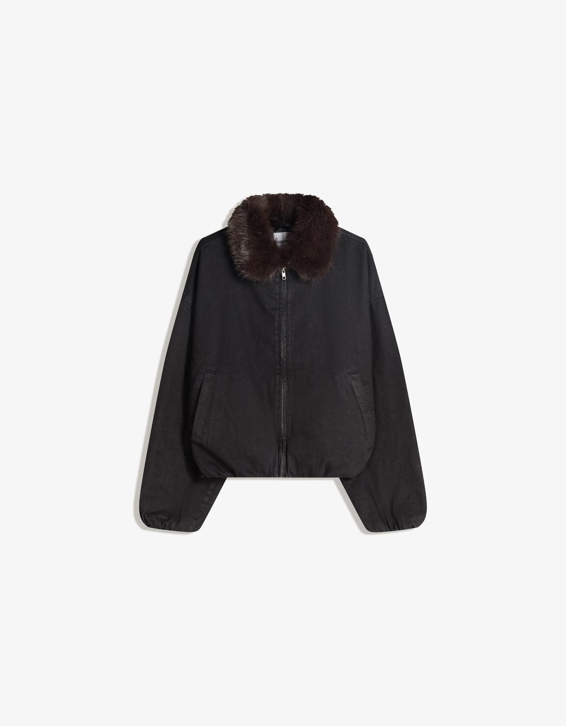 Denim jacket with faux fur collar
