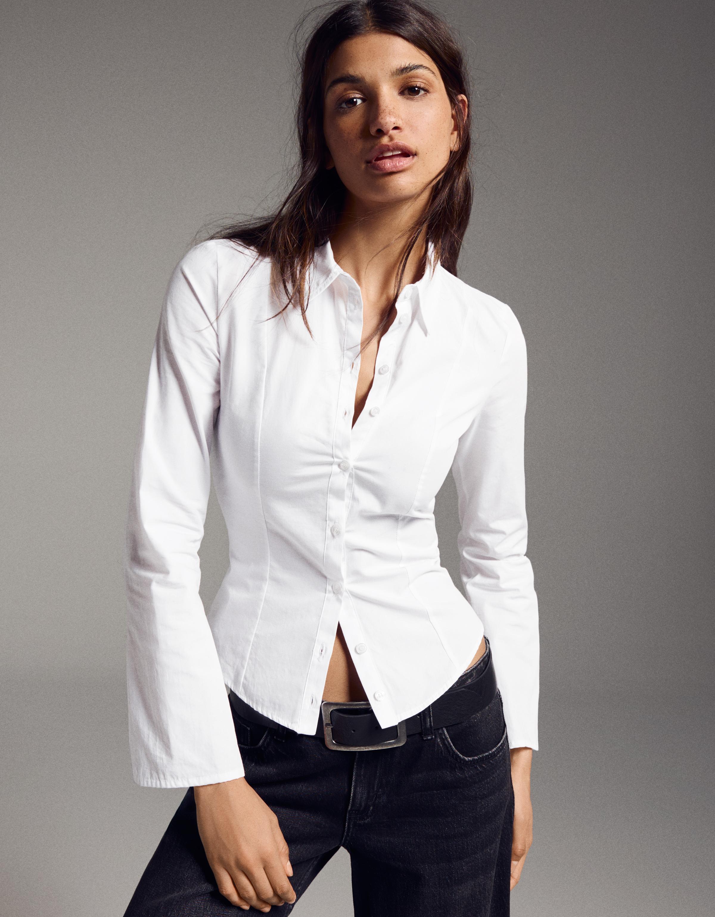 Thumbnail - Bershka Figurbetontes Hemd Mit Ärmeln Im Schlaghosen-Stil Damen L Weiss