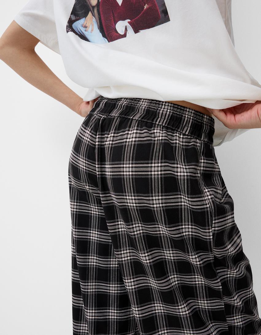 Calças direitas aos quadrados-Preto-5