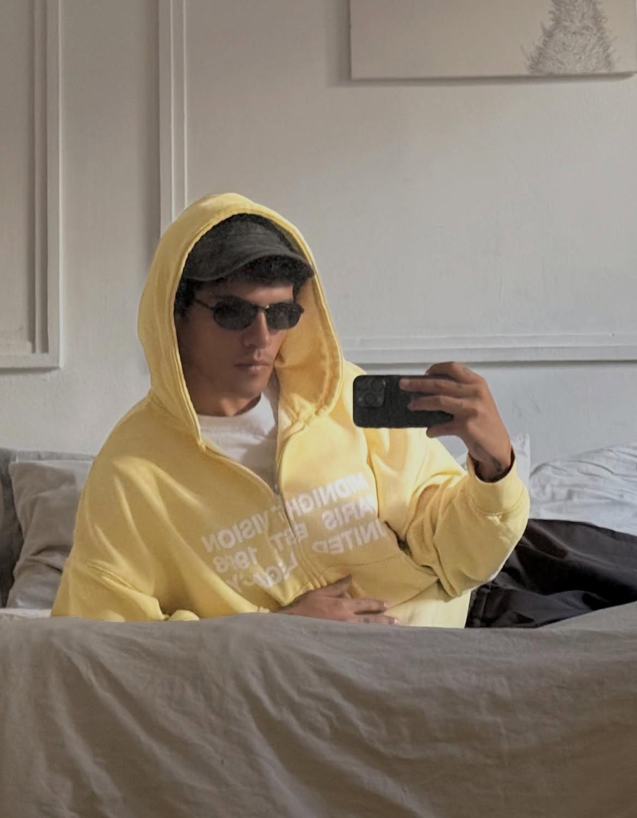 Washed effect print hoodie — Yellow
