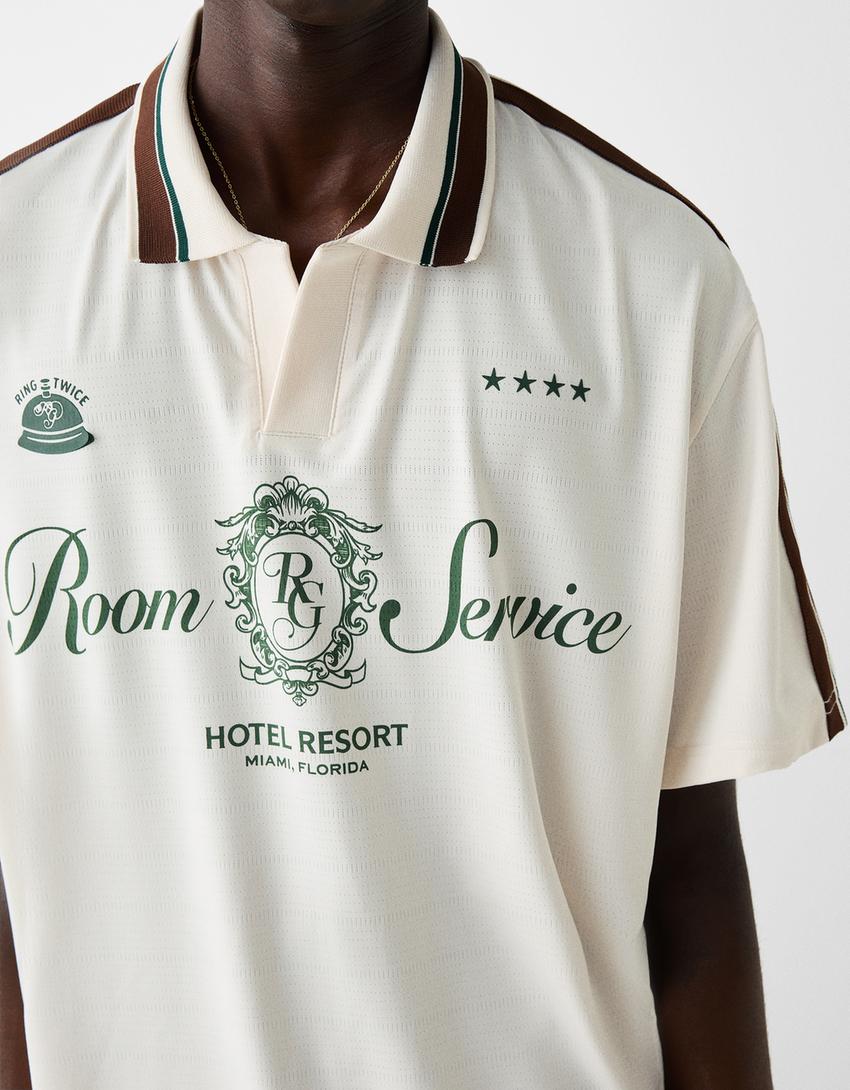 قميص بولو رياضي من نسيج شبكي بطبعة وأكمام قصيرة-كريمي-5