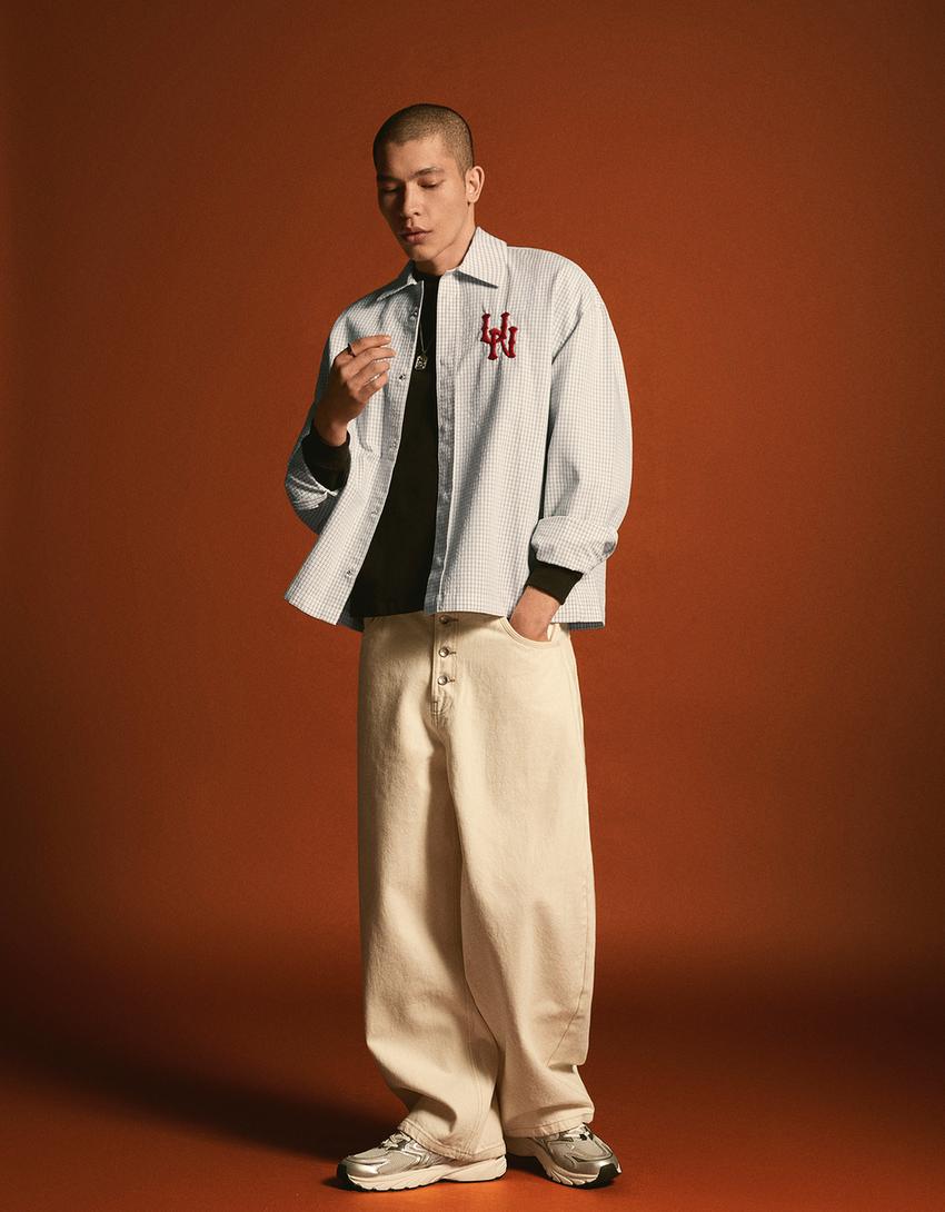 Camisa manga larga boxy bordado-Crudo