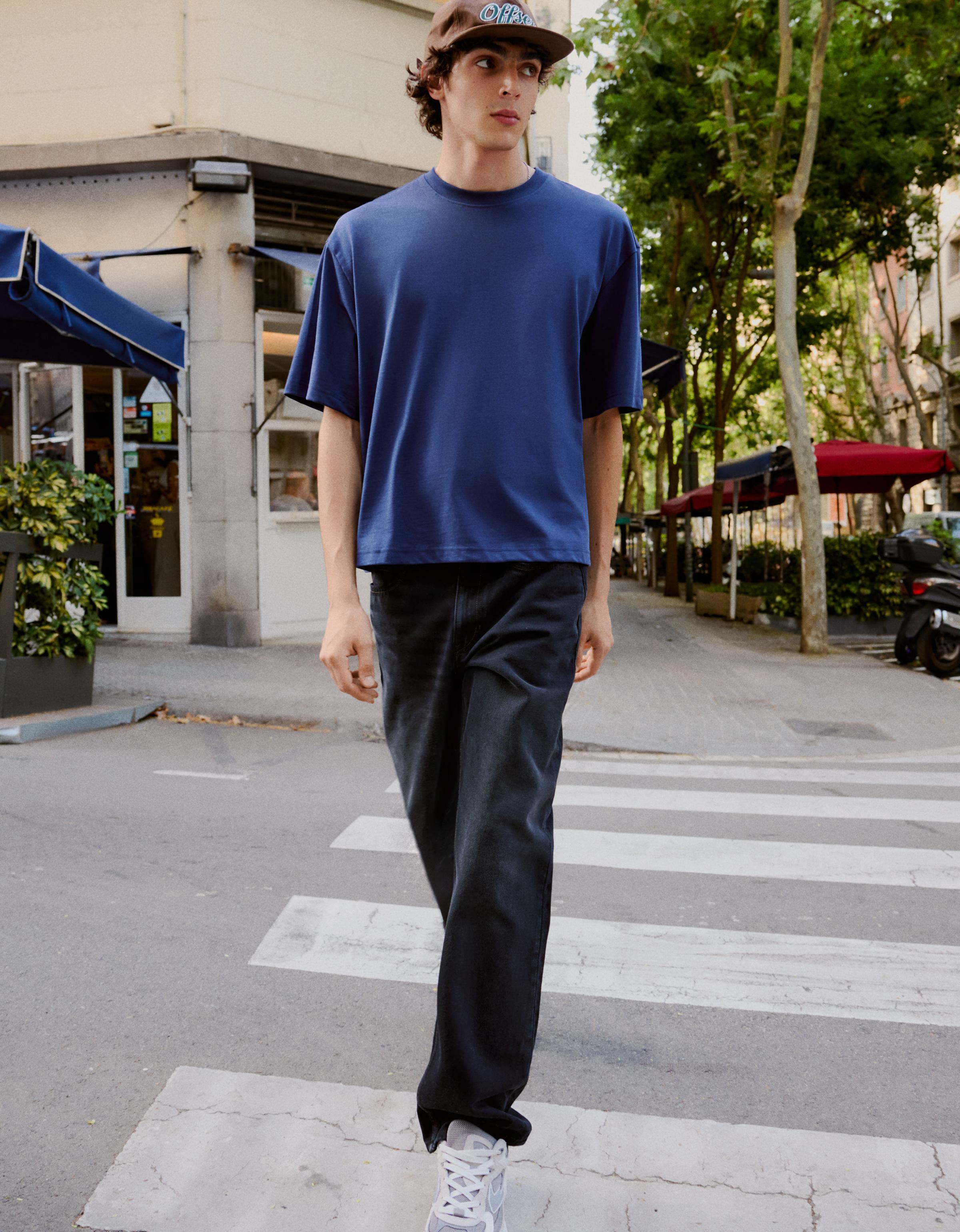 Straight-leg jeans — Black