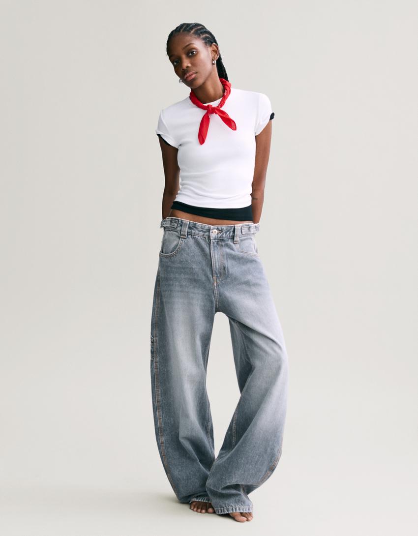 Adjustable balloon fit carpenter jeans - Women | Bershka