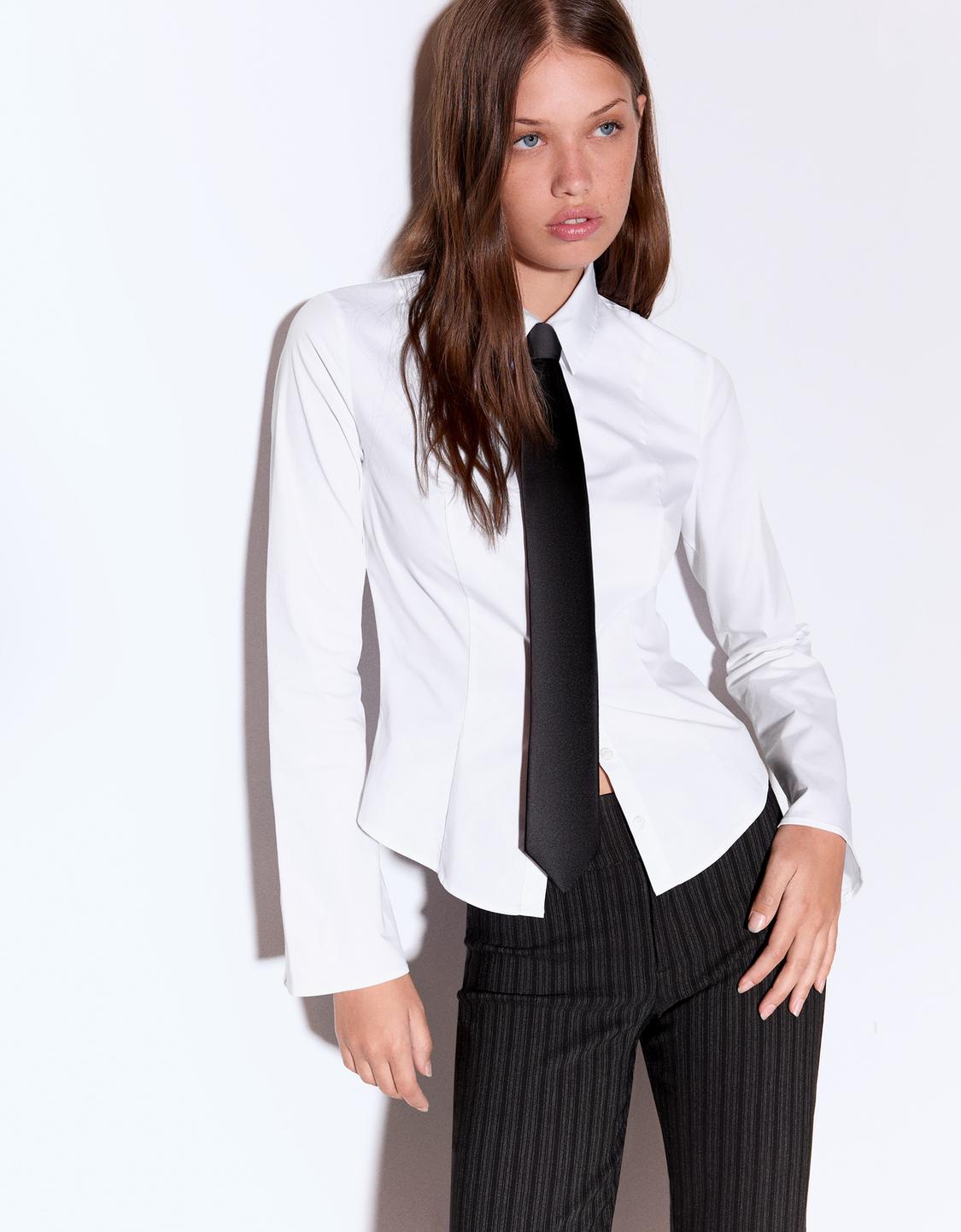 Camisa justa manga flare