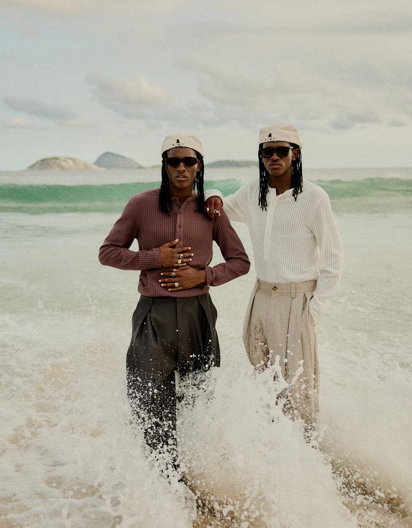 تيشرت بياقة هينلي وأكمام طويلة-كريمي