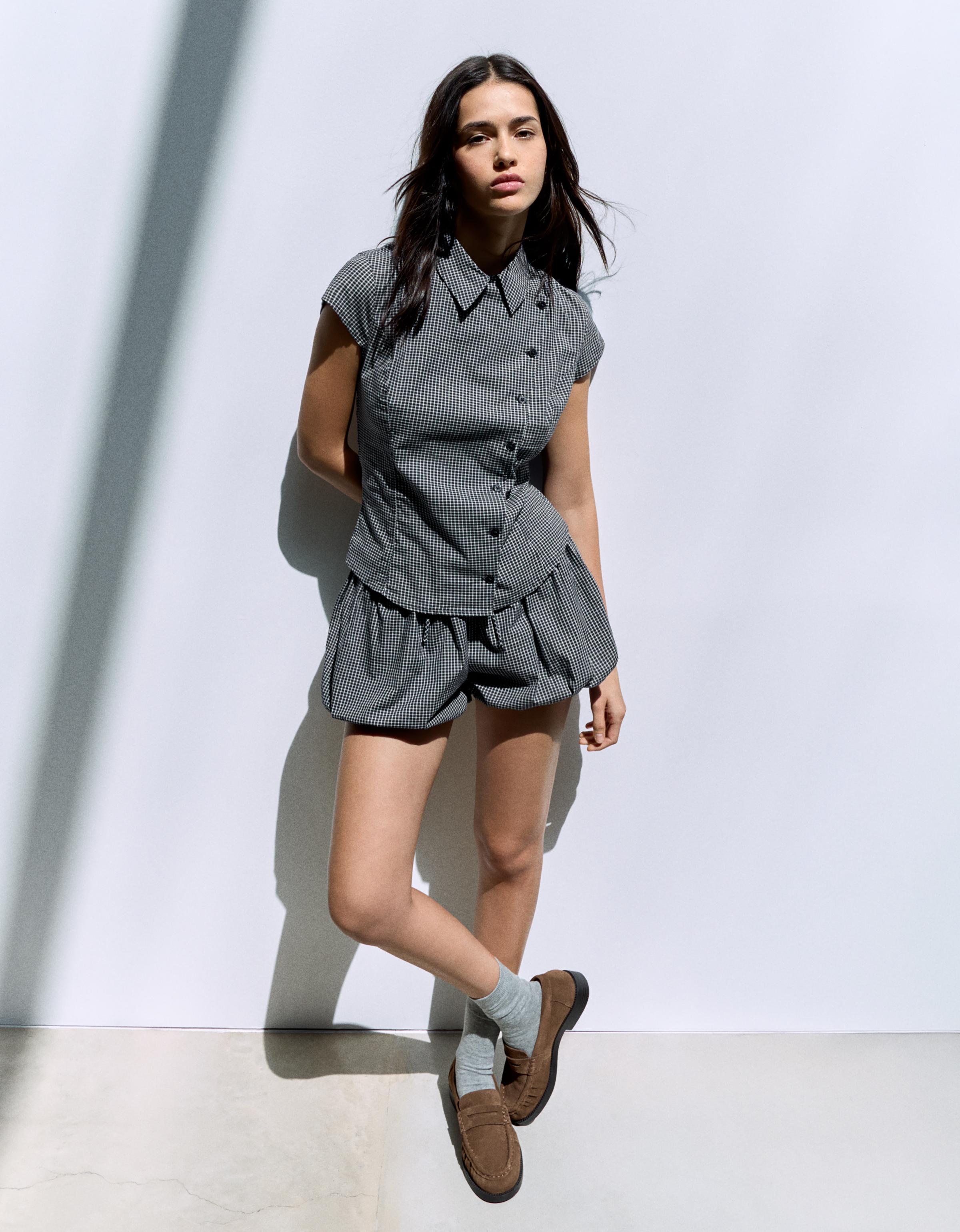 Bershka Camisa Manga Corta Botones Cruzados Mujer Marino