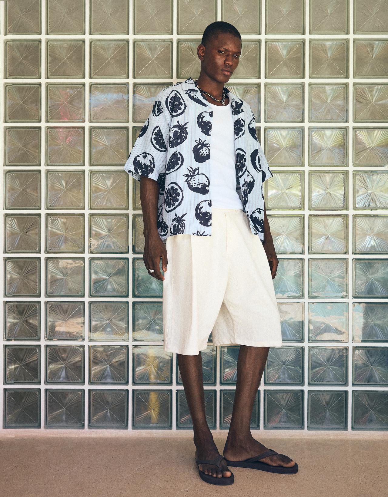 Super baggy linen Bermuda shorts — Off white