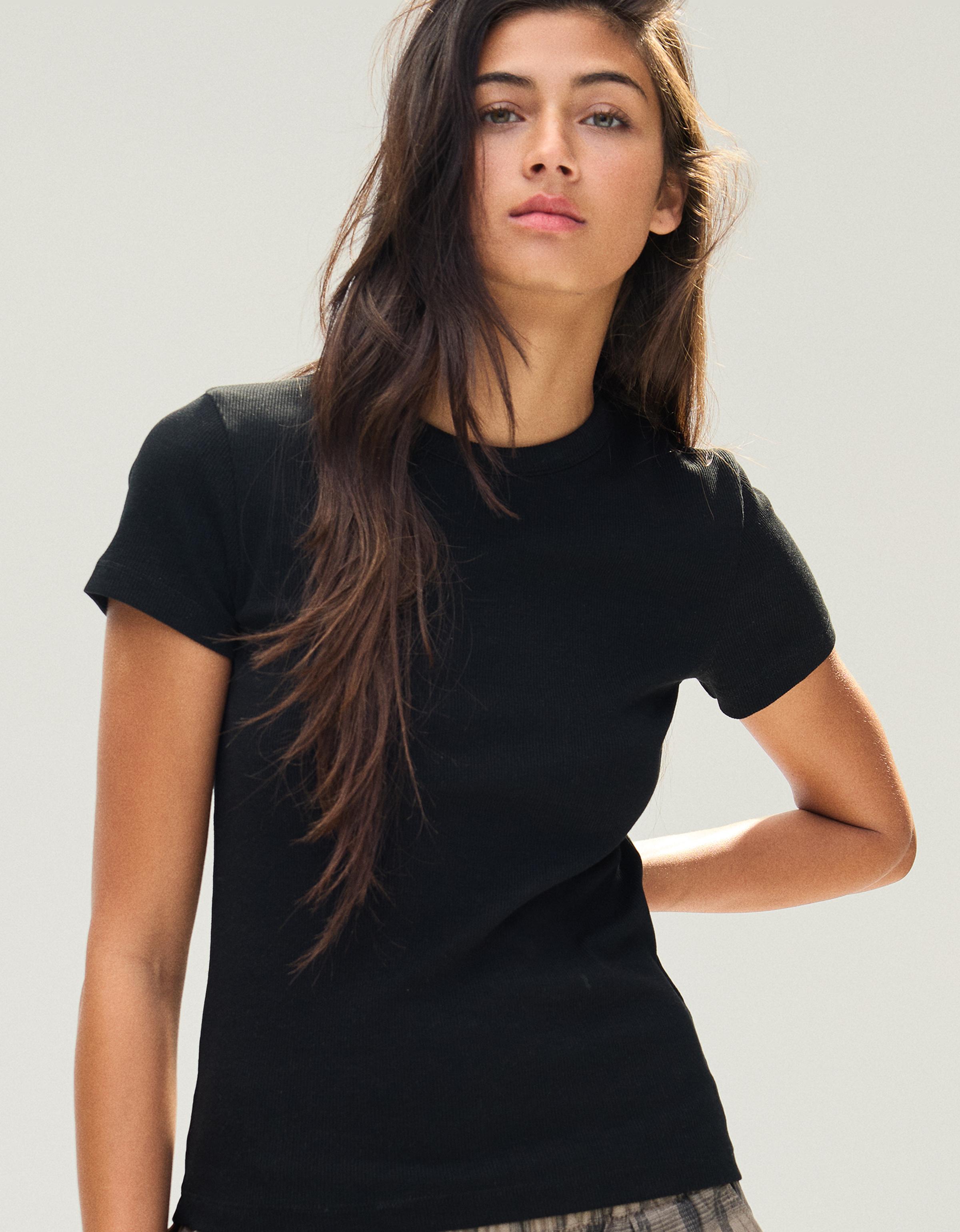 Bershka Basic-T-Shirt Mit Kurzen Ärmeln Und Rippenmuster Damen L Schwarz