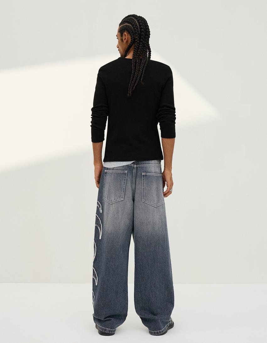 Baggy Jeans mit Aufnähern-Dunkelblau