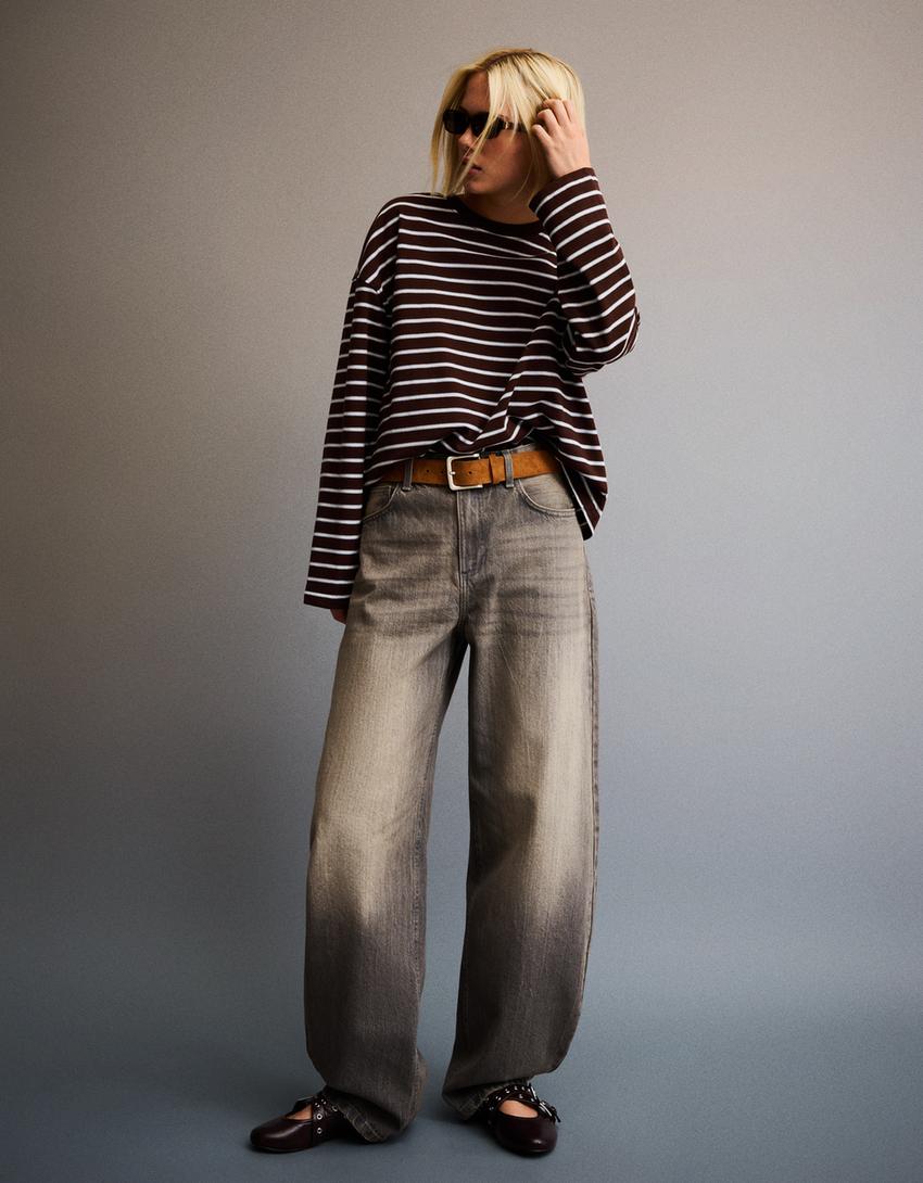 Wide-leg barrel jeans