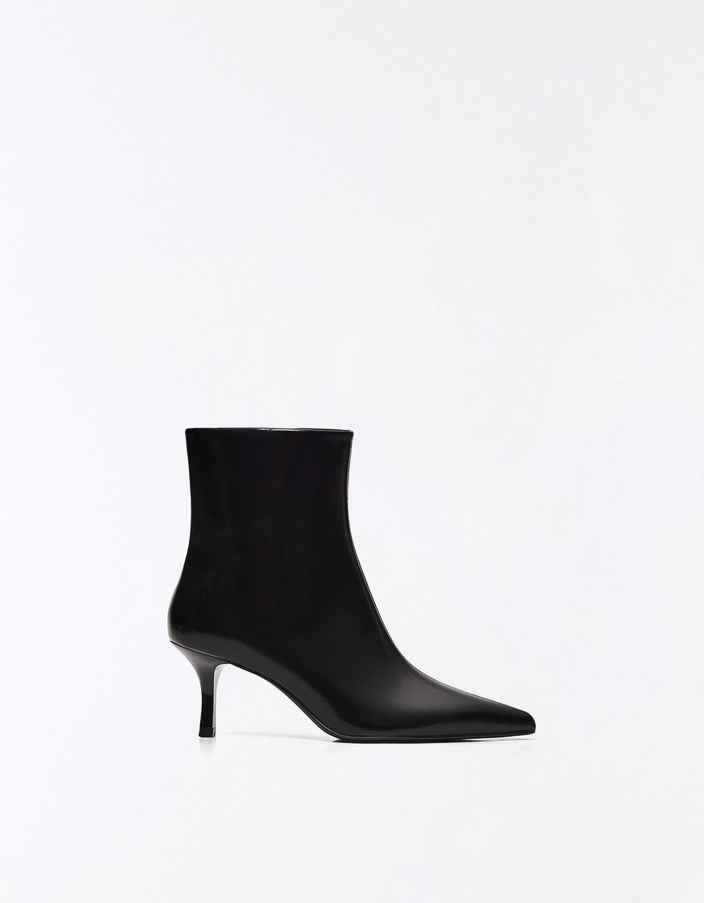 Kitten heel ankle boots