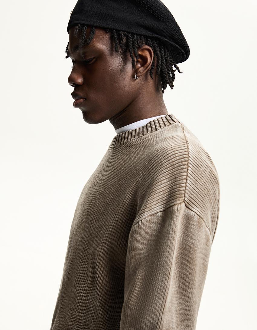 Faded boxy-fit sweater-Brown-3