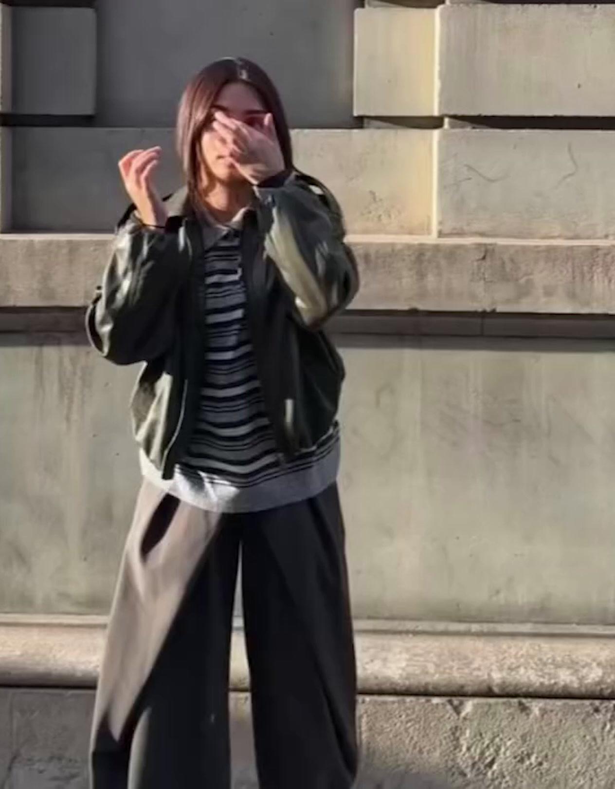 Çift düğmeli, pilili pantolon - Görsel 66