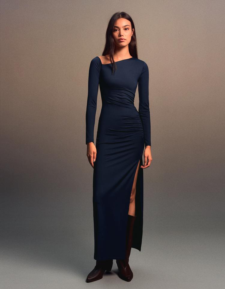 Asimetrik uzun kollu midi elbise