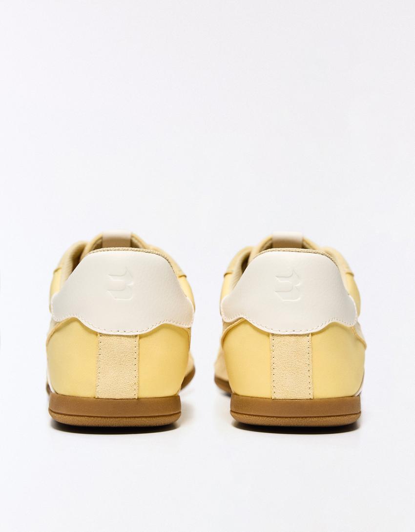 Tênis de sola fina-Combinado