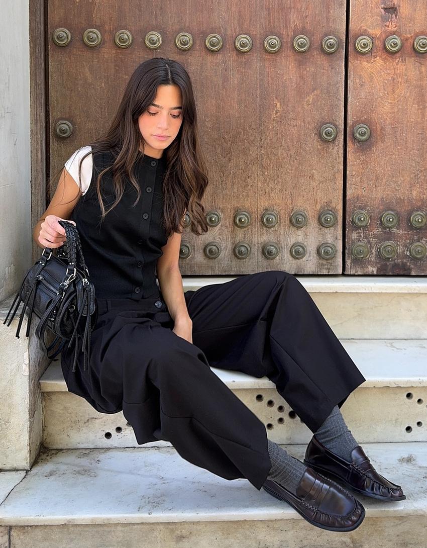 Tailored fit trousers with crossover waist-Black