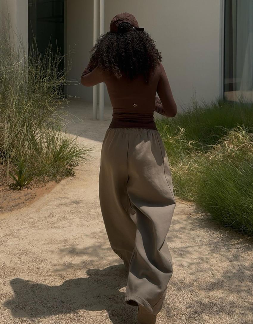 Pantalón felpa barrel-Visón