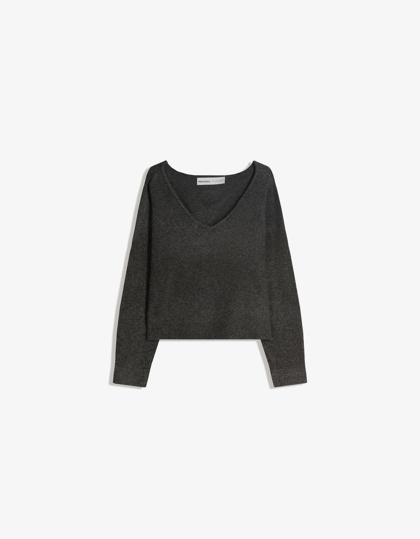 Sweter z dekoltem w serek soft touch-Ciemnoszary