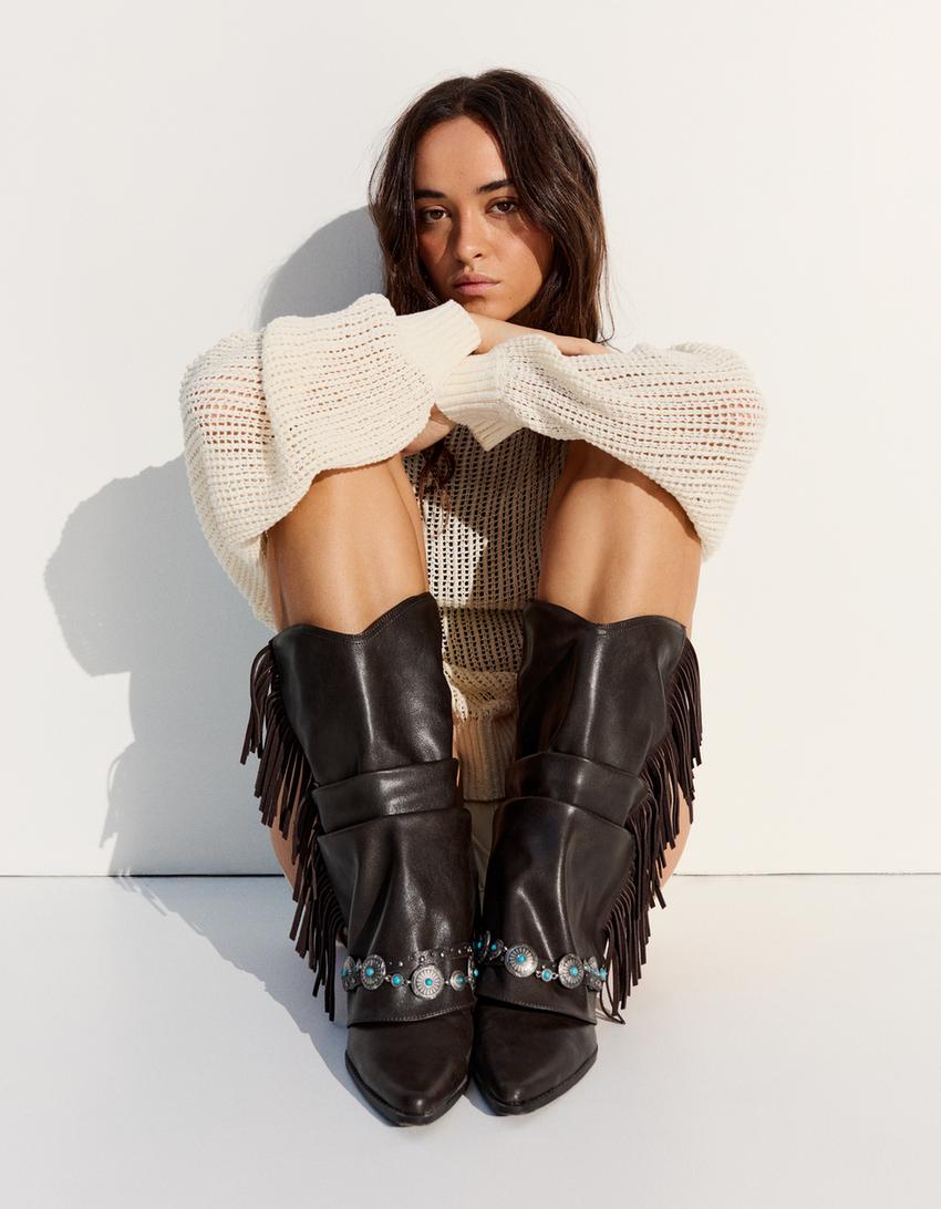 Fringed cowboy heel boots-Brown