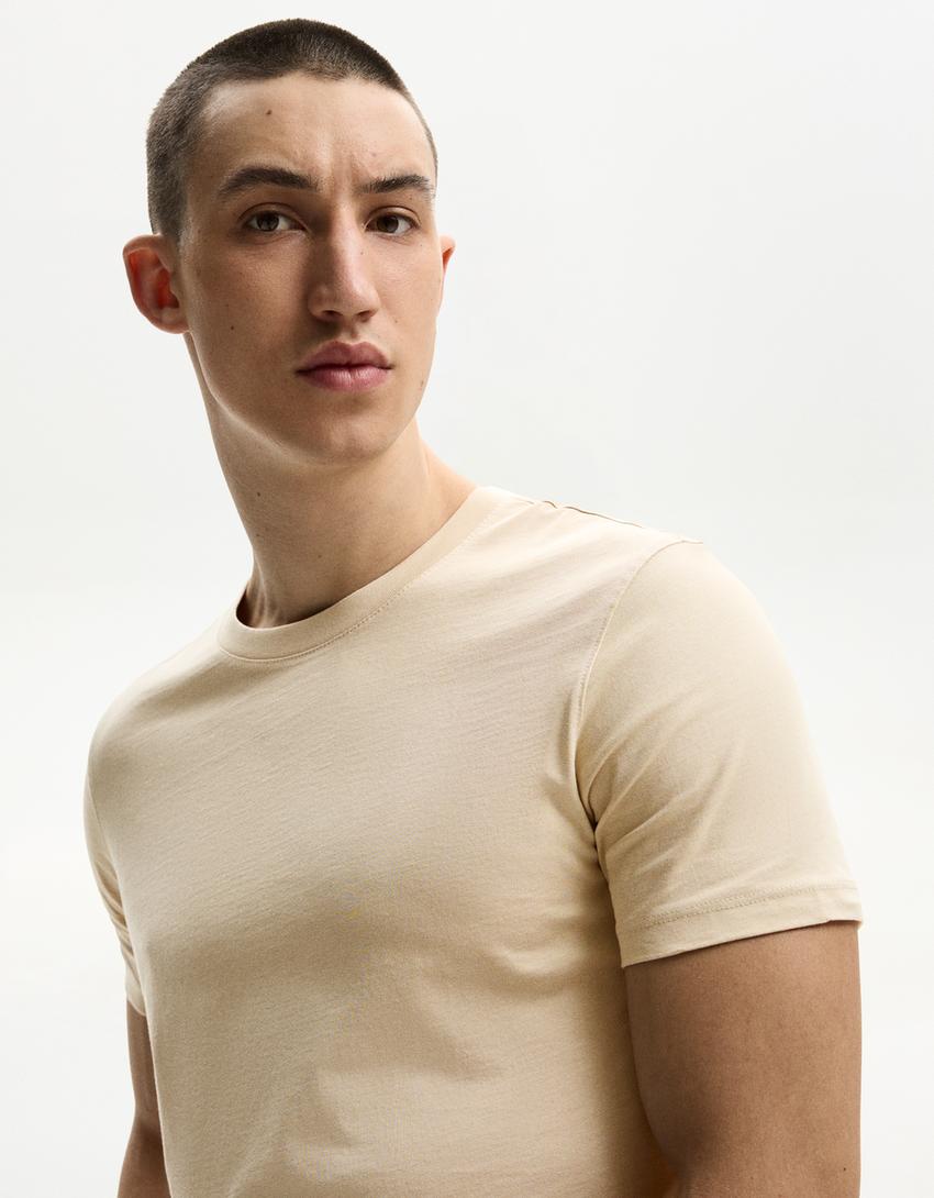 Basic short-sleeved T-shirt-Sand-2
