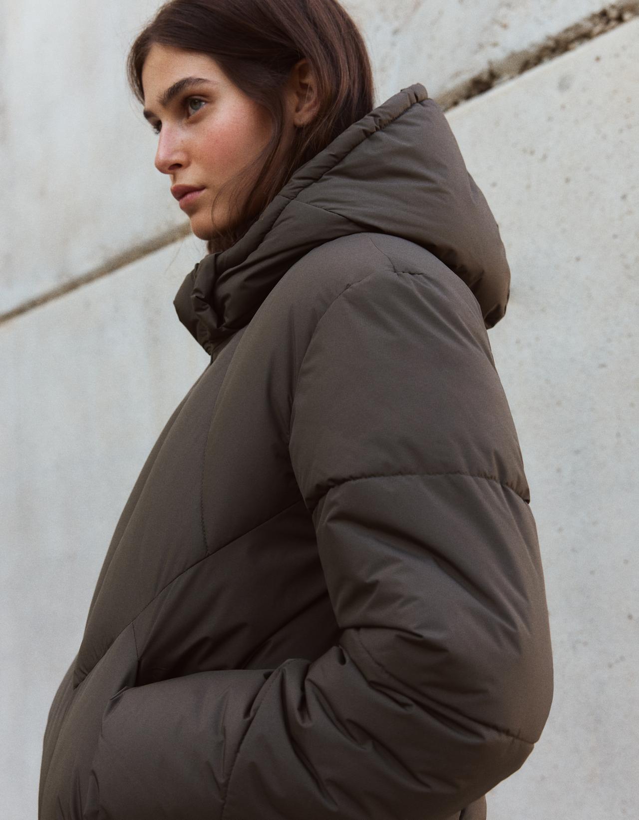 Puffer hooded jacket — Sand