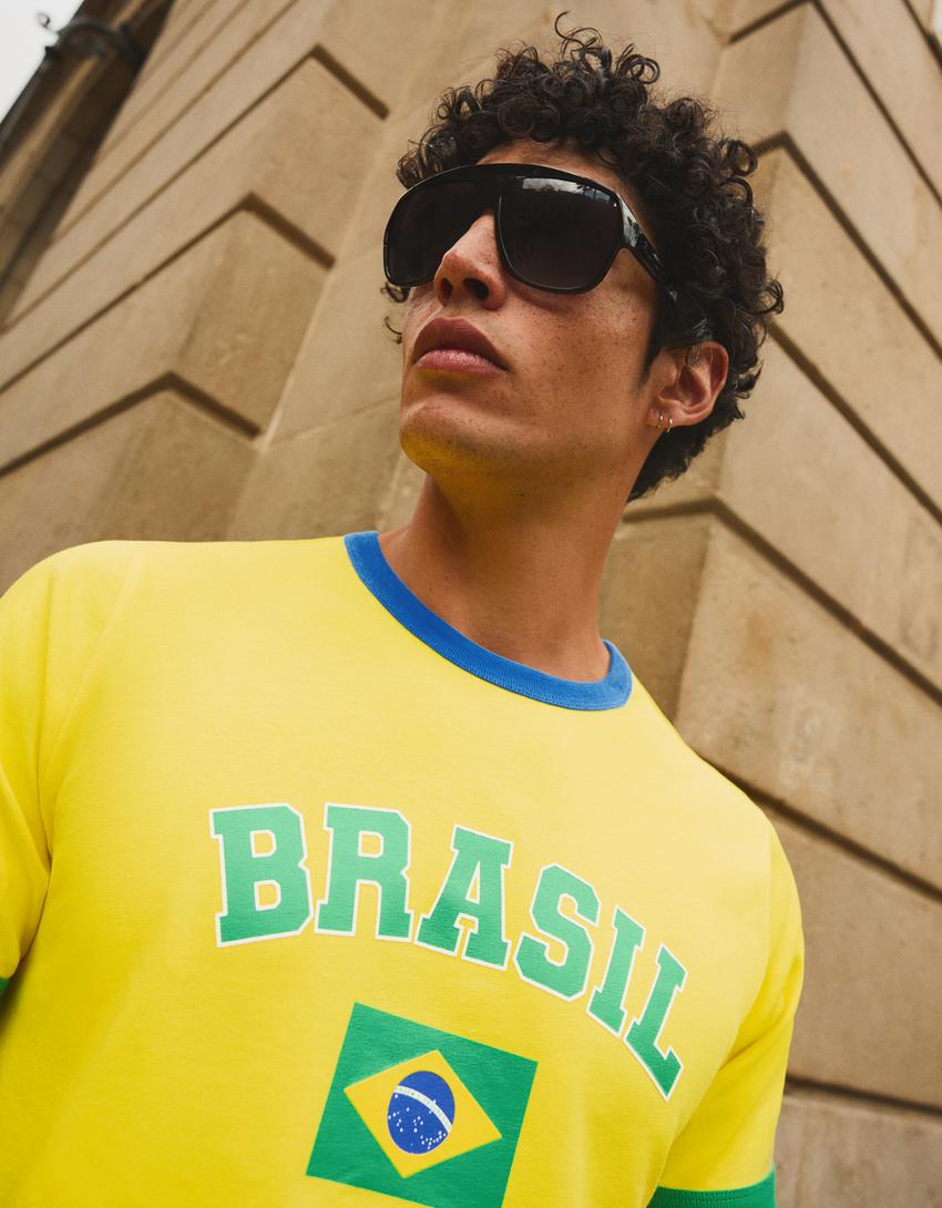 Camiseta slim fit estampada-Amarelo