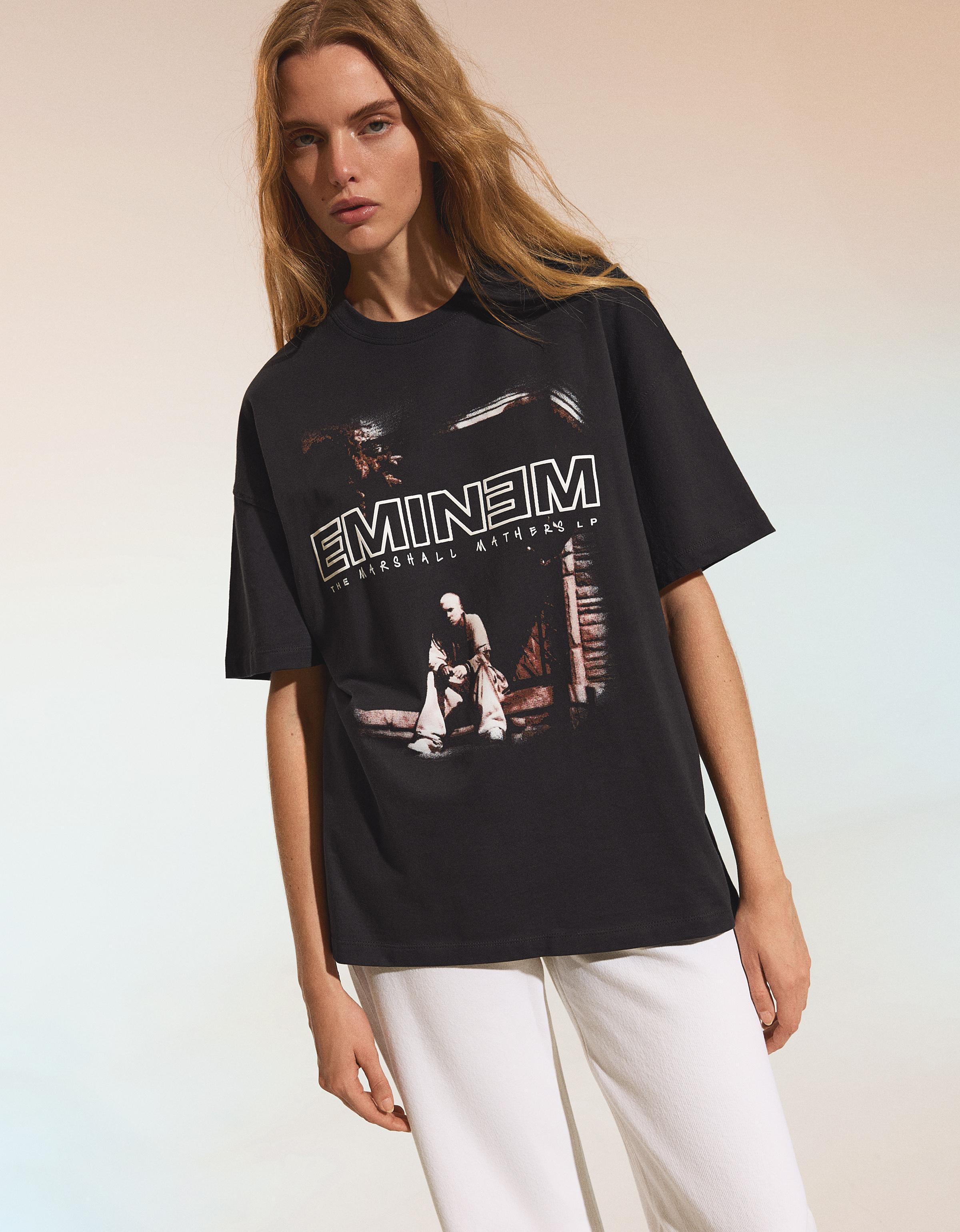 Oversize short sleeve Eminem T-shirt - Women | Bershka