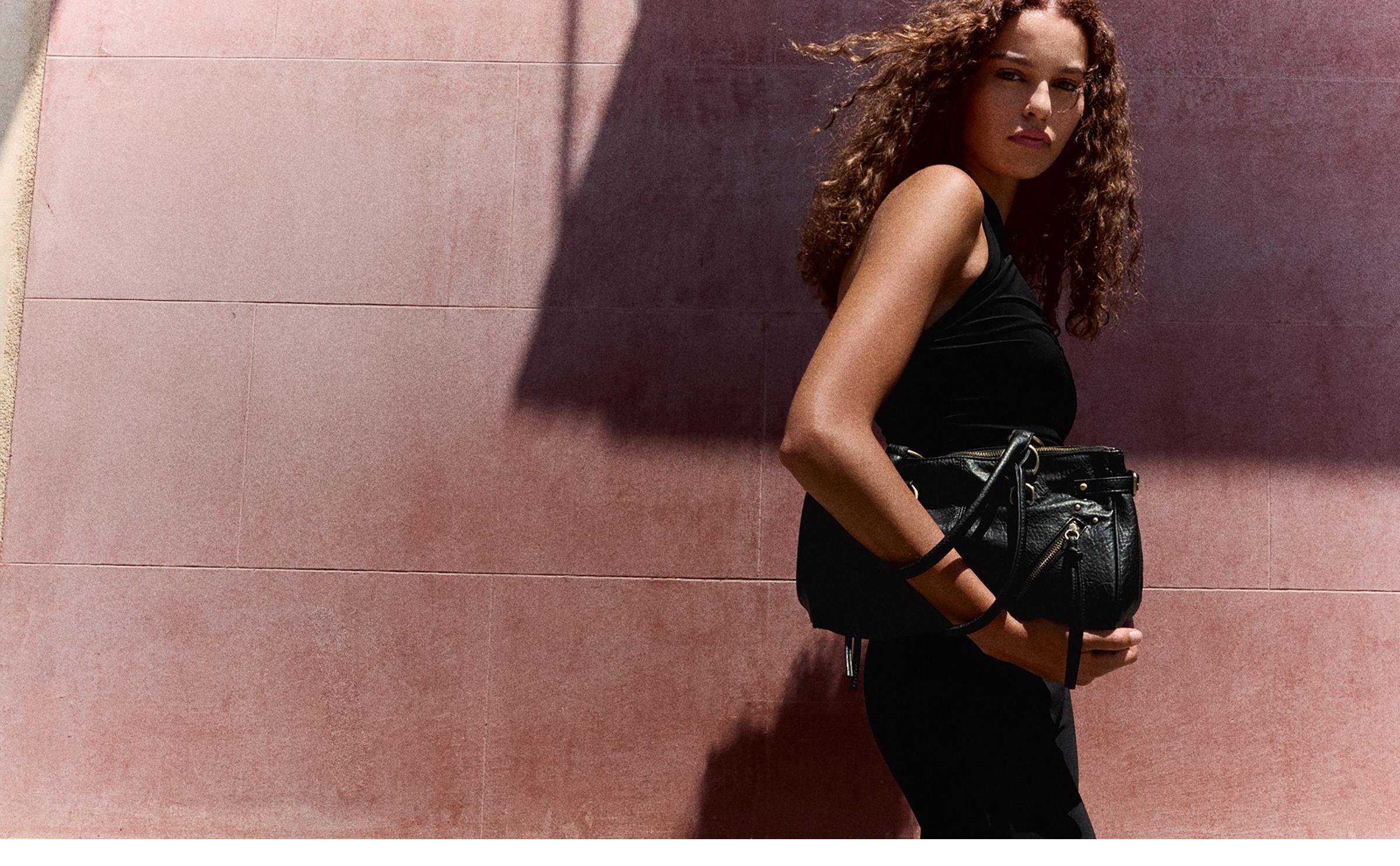Zip detail bag — Black