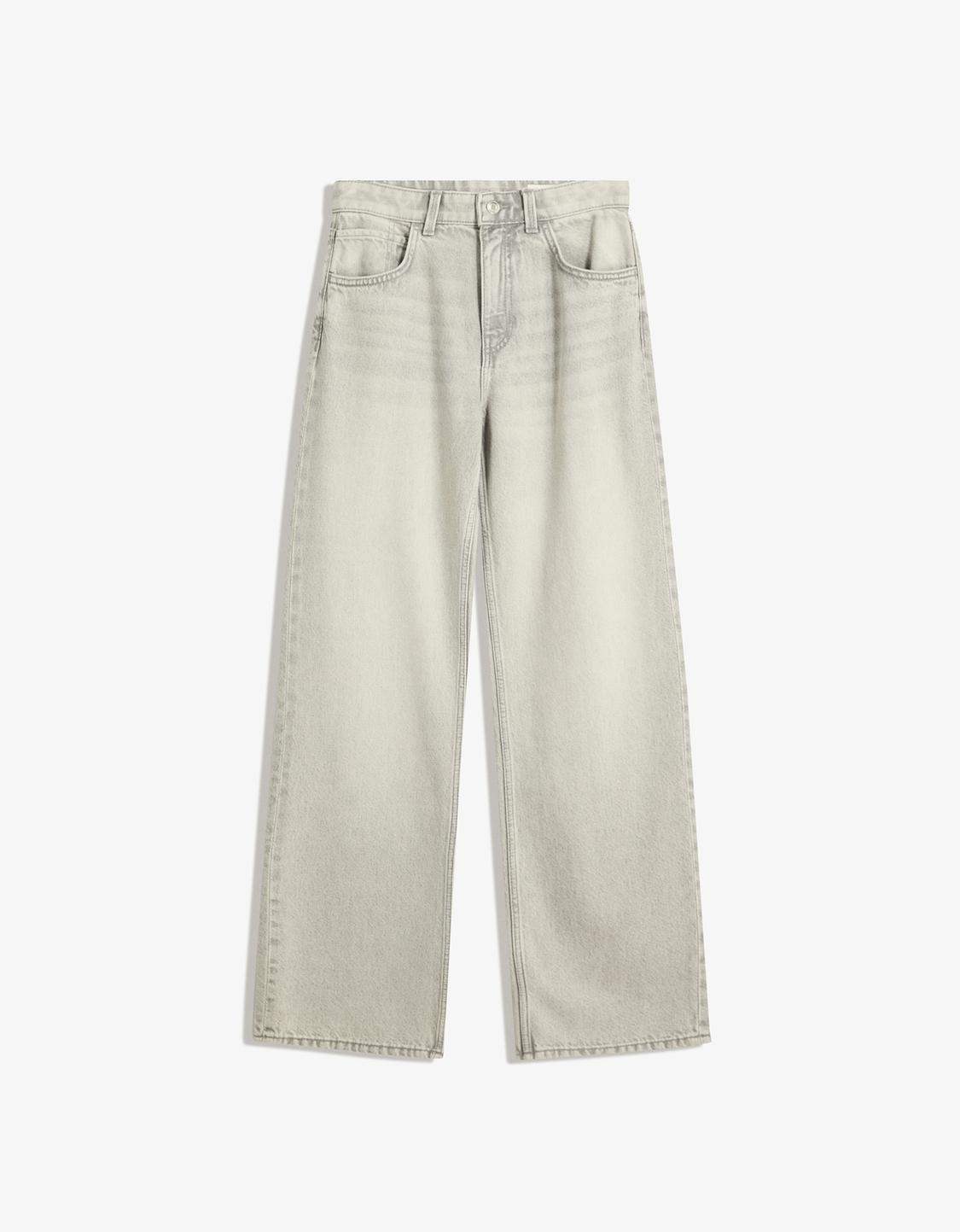 Straight wide-leg jeans