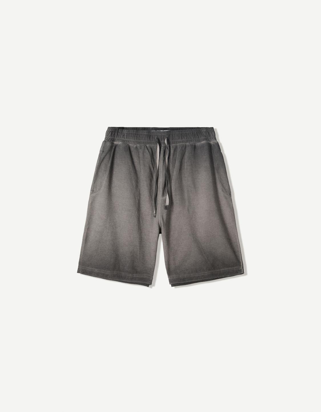 Faded-effect waffle-knit Bermuda shorts
