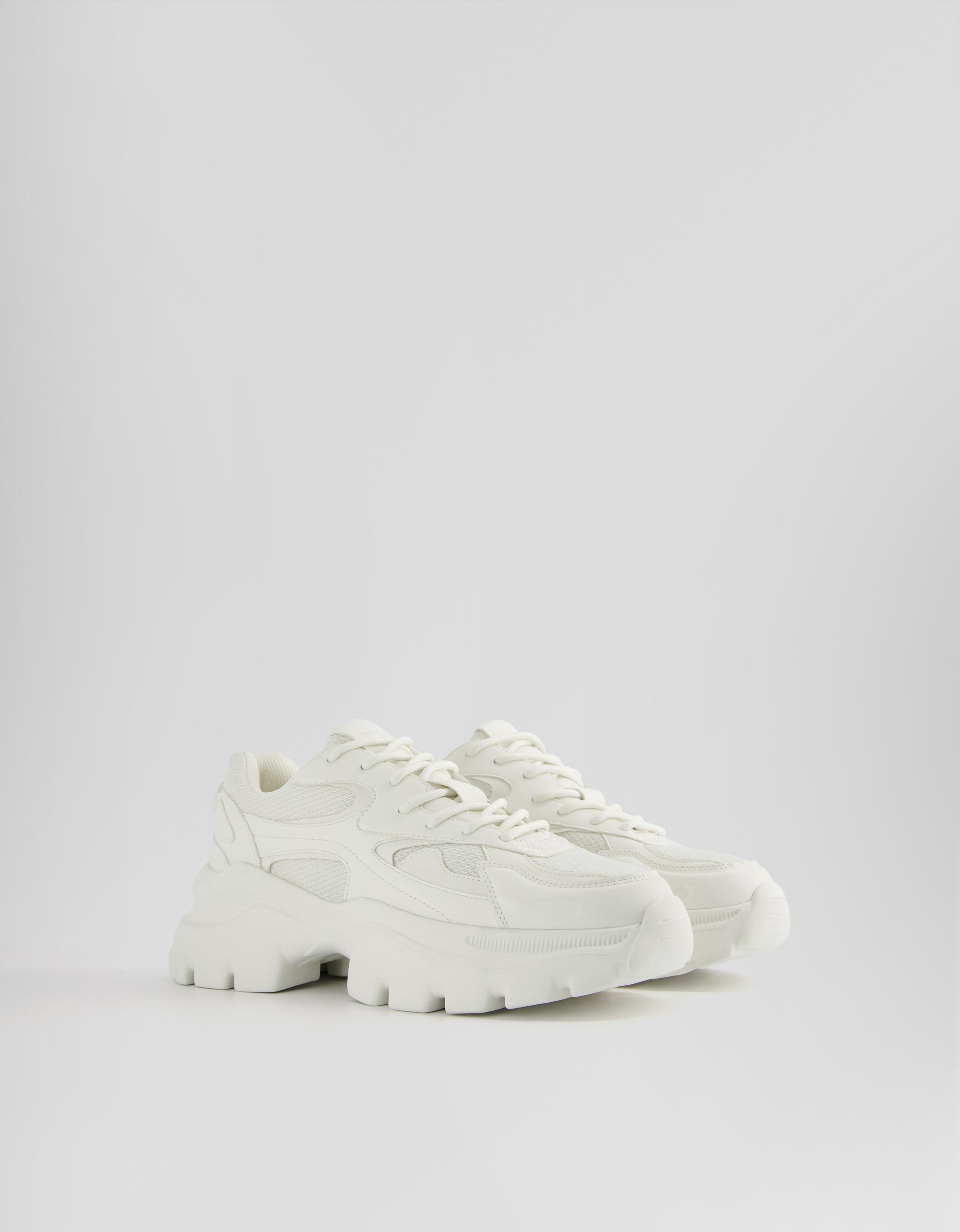 Bershka Klobiger Sneaker Mit Nieten An Der Sohle Herren 44 Weiss