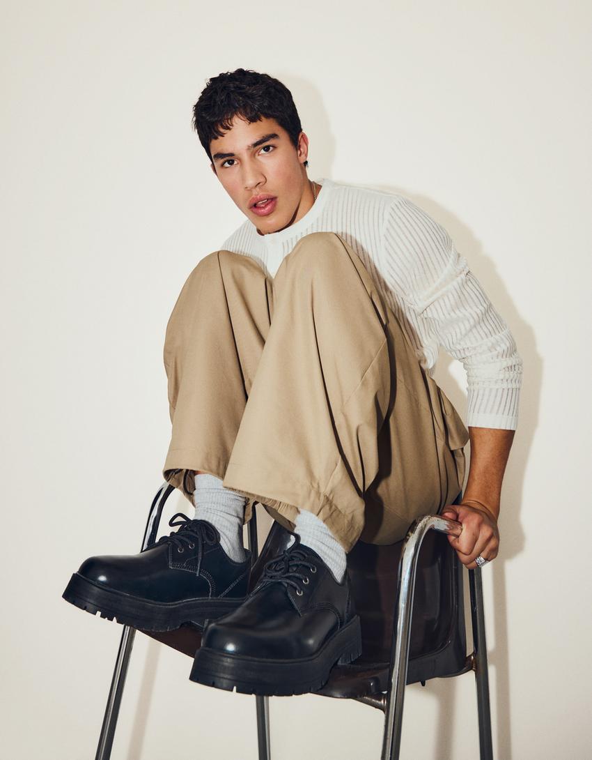 Blücheri kingad-MUST