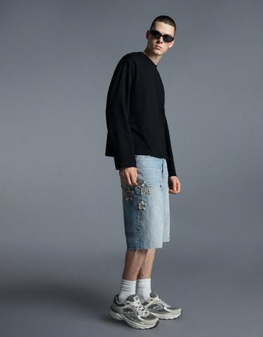 Baggy denim Bermuda shorts with star patches — Light blue 1