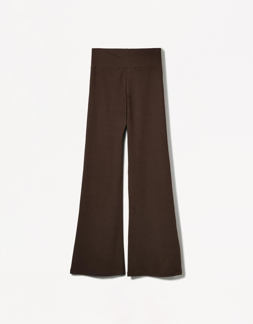Pantalón flare-Marrón