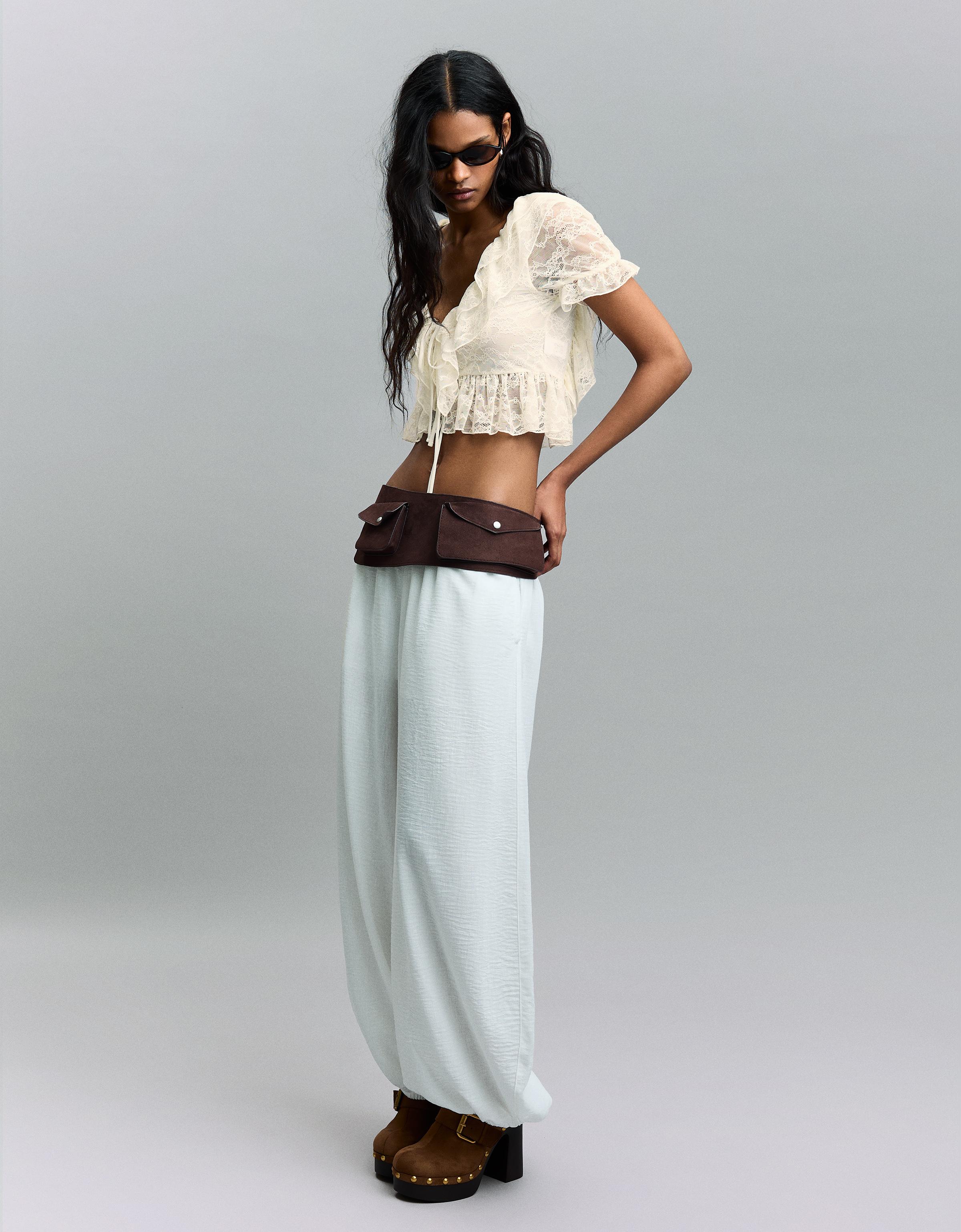 Fırfırlı dantelli crop bluz - Görsel 15