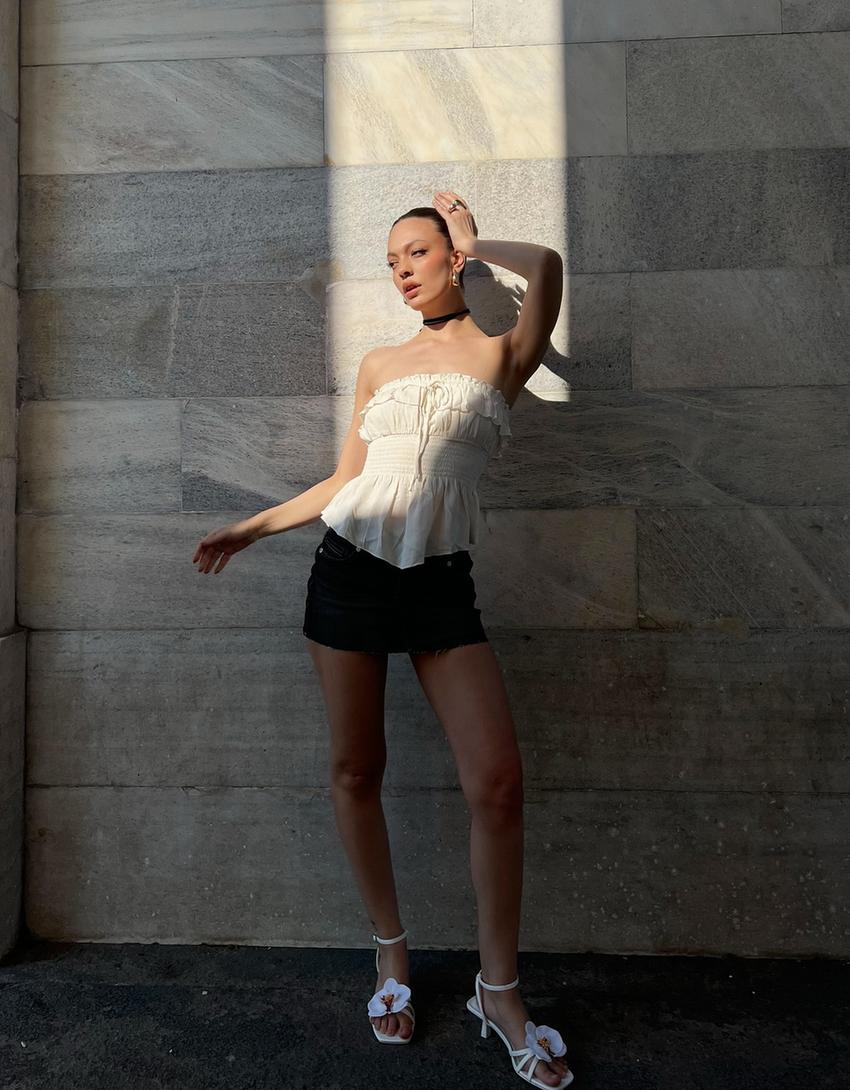 Falda pantalón denim mini Shorts y bermudas Mujer Bershka