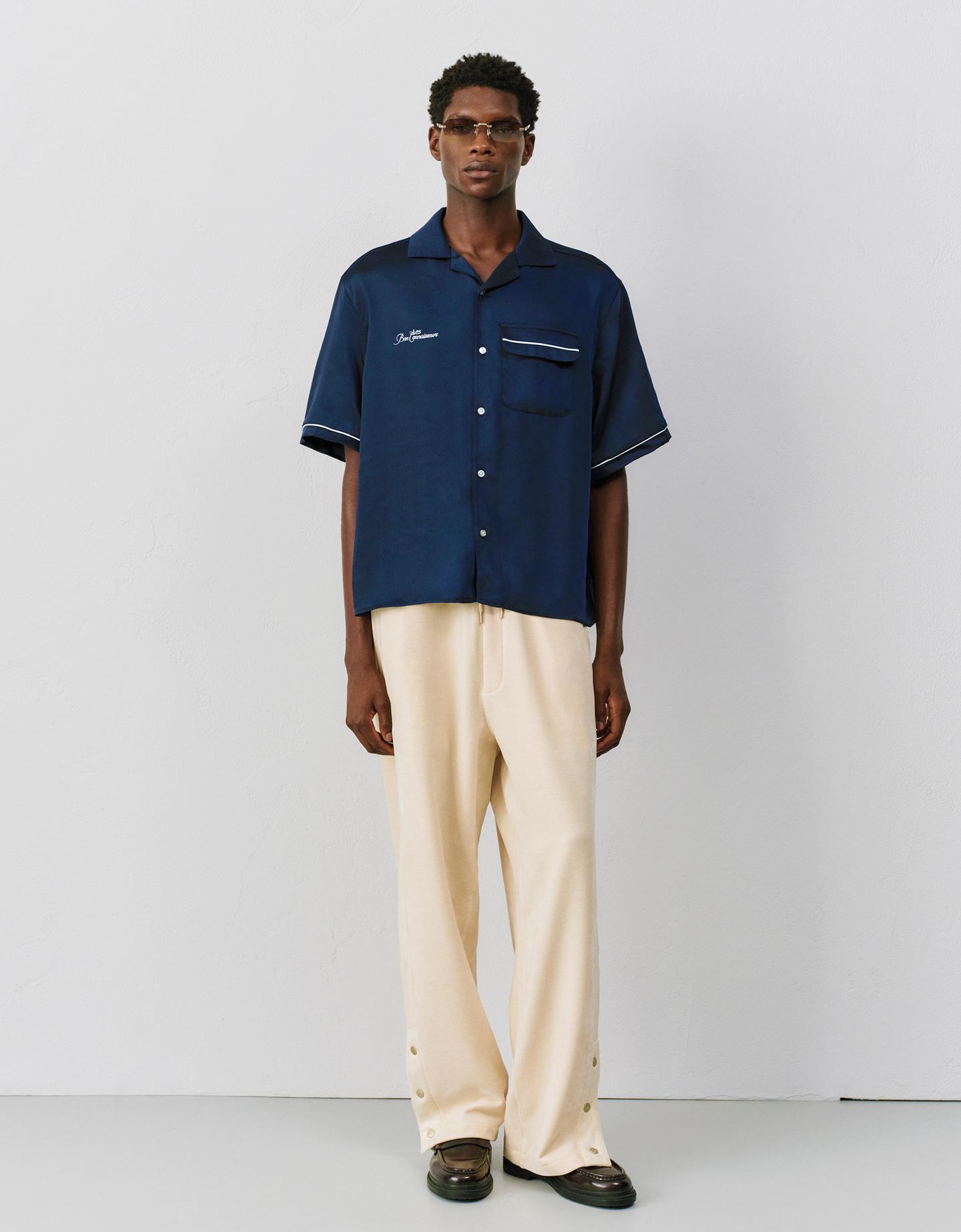 Bershka spodnie o kroju balloon jogger z ćwiekami kremowy