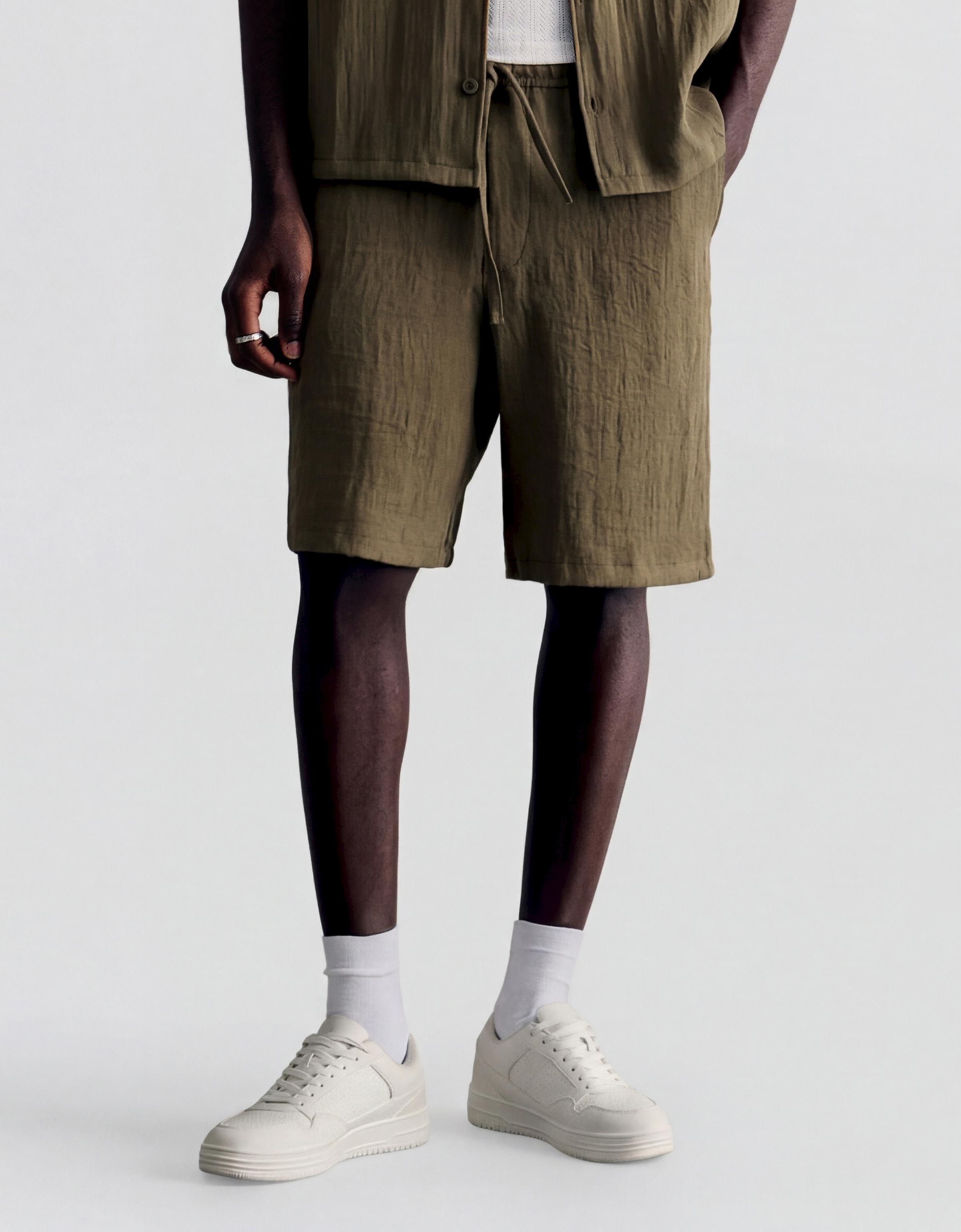 Rustic jogger Bermuda shorts — Khaki
