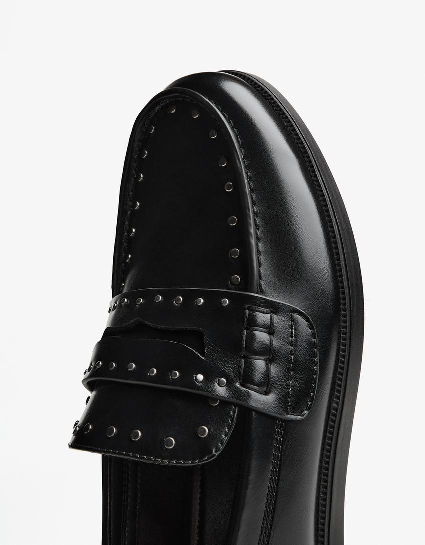 Mocassim tachas-Preto-3