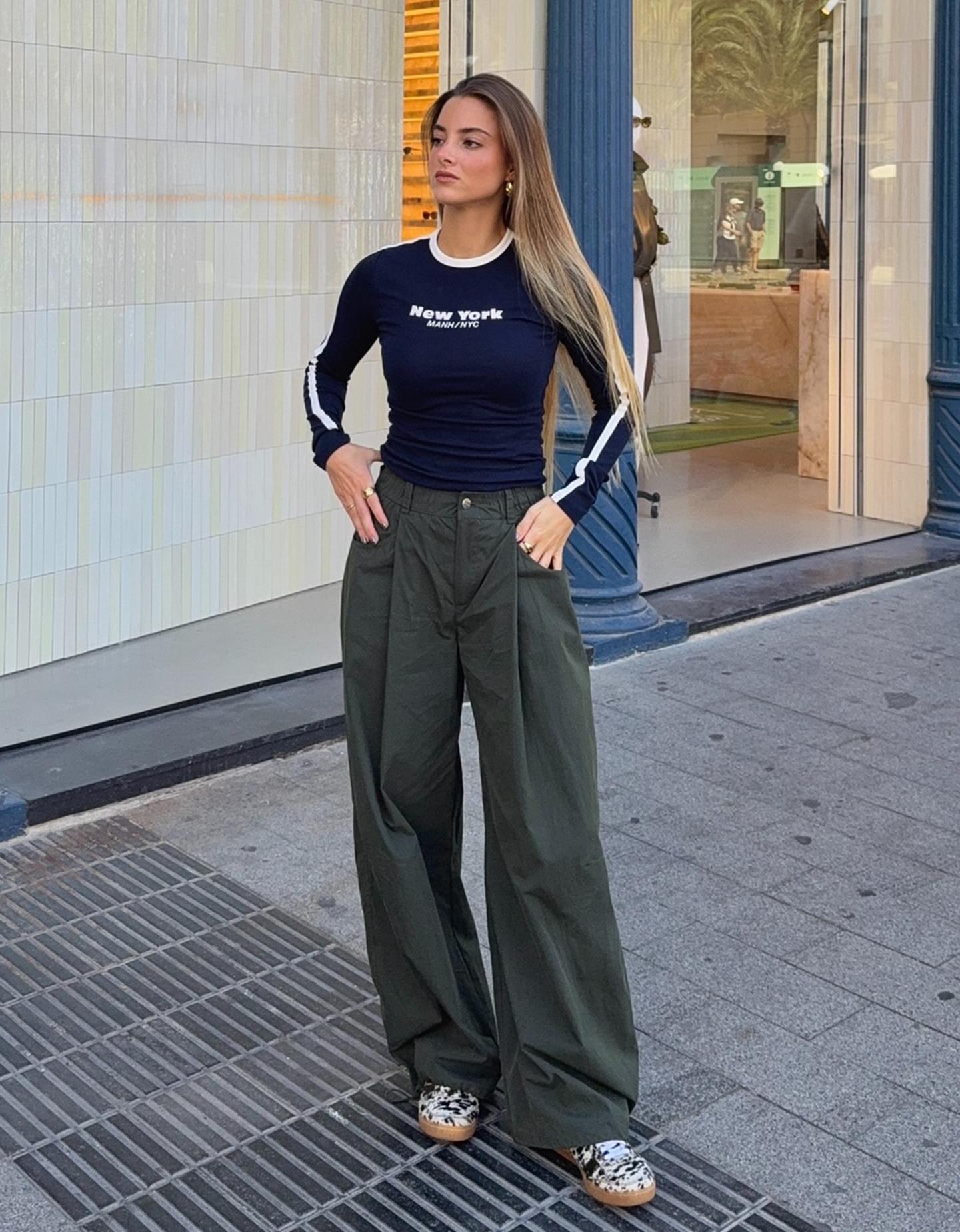 Bershka koszulka z długim rękawem i nadrukiem granatowy